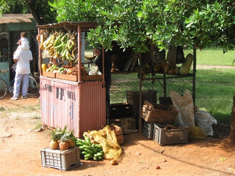 El Ministerio de Comercio Interior se queja de que no hay "cultura de compraventa".