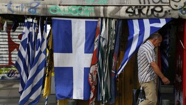 grecia: rescates deficientes y traspies politicos