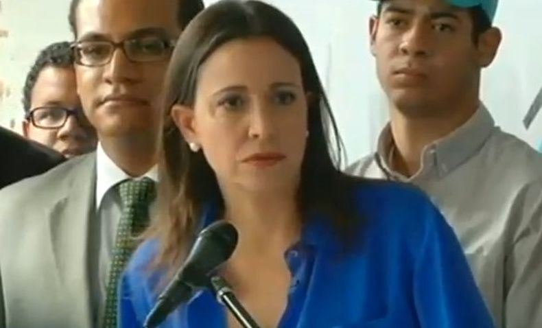 Tras la imputación de María Corina Machado, la dirigente opositora afirmó que su caso es un pase de factura por denunciar que en Venezuela hay una dictadura.