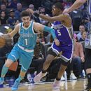 Los Hornets cortan su mala racha con victoria sobre Kings
