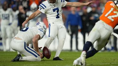 Colts superan a Broncos en tiempo extra