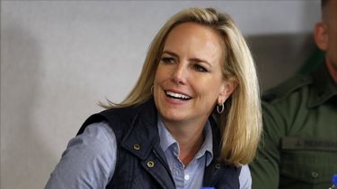 Nielsen dice que sigue a favor de endurecimiento en frontera