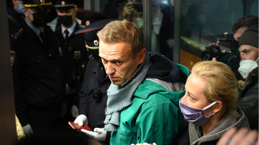 La policía rusa arrestó al opositor Alexéi Navalny en el aeropuerto de Moscú