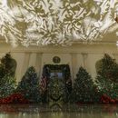 Melania Trump devela el decorado navideño en la Casa Blanca