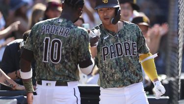 Padres caen 2-1 ante Medias Blancas pero aseguran comodín
