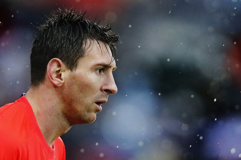 El jugador del Barcelona, Lionel Messi, durante un partido contra Getafe en la liga espa&ntilde;ola el s&aacute;bado, 13 de diciembre de 2014, en Madrid. (AP Photo/Daniel Ochoa de Olza)