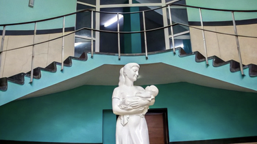 muerte de ocho bebes en cuba pone el foco en el deterioro del sistema socialista de salud de la isla