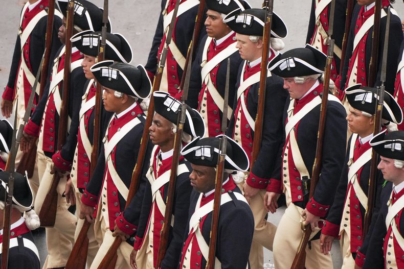 Desfile militar conmemorativo del 250mo aniversario del Ejército de EEUU, que coincide con el 79no cumpleaños del presidente Donald Trump, el sábado 14 de junio de 2025, en Washington. (AP Foto/Jacquelyn Martin)