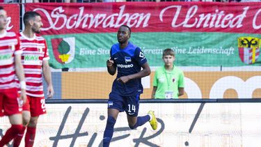 Hertha gana con gol de Richter tras tratamiento por tumor