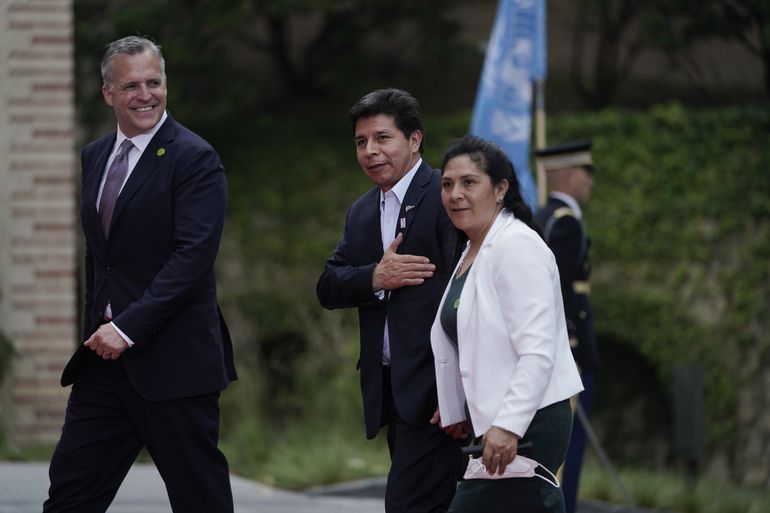 Perú propone cárcel a difusores de investigaciones fiscales