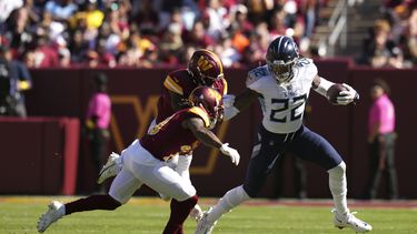 Titans hilan 3ra victoria, vencen 21-17 a Commanders