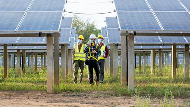 clientes de la aee tendran que esperar unos tres anos para un alivio en la factura por integracion de energia renovable