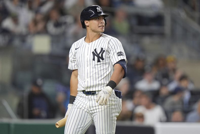 Anthony Volpe, de los Yankees de Nueva York, reacciona tras pegar un globo en el juego ante los Tigres de Detroit , el martes 9 de septiembre de 2025 (AP Foto/Frank Franklin II)