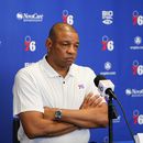 Los 76ers necesitan a un mejor Harden y un Embiid sano