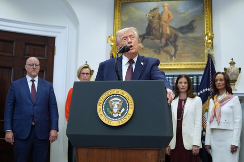 El presidente de EEUU, Donald Trump, habla durante un evento sobre los precios de los medicamentos en la Casa Blanca, en Washington, el viernes 19 de diciembre de 2025. (AP Foto/Evan Vucci)