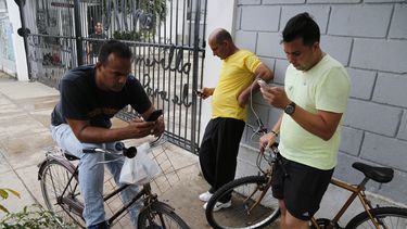 llega el acceso wifi a la plaza de marte en santiago de cuba