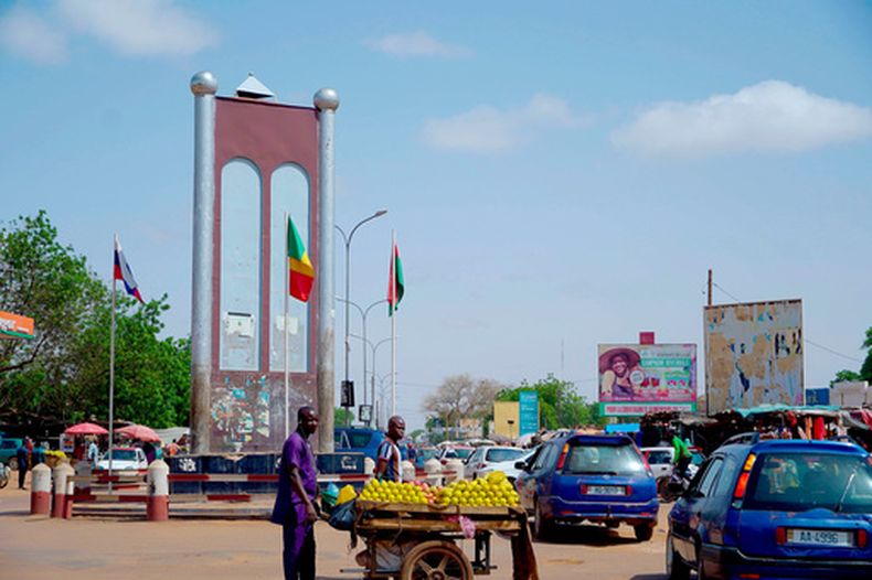 ARCHIVO - Vista de una calle el miércoles 24 de julio de 2024, en Niamey, Níger. (AP Foto/Omar Hama, archivo)