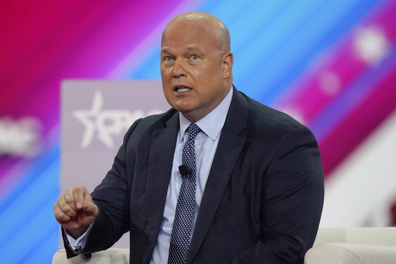 El exsecretario de Justicia interino Matt Whitaker habla en la Conferencia de Acción Política Conservadora (CPAC) en Dallas, el 4 de agosto de 2022. (AP foto/LM Otero, archivo)