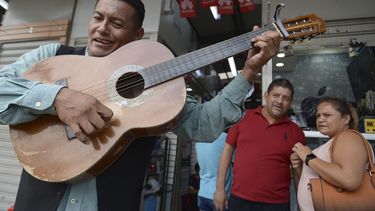 Coronavirus no sólo inspira miedo, sino canciones en Ecuador