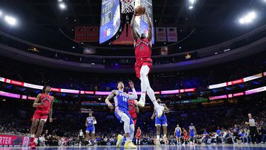 Raptors continúan encendidos fuera de casa; doblegan a 76ers