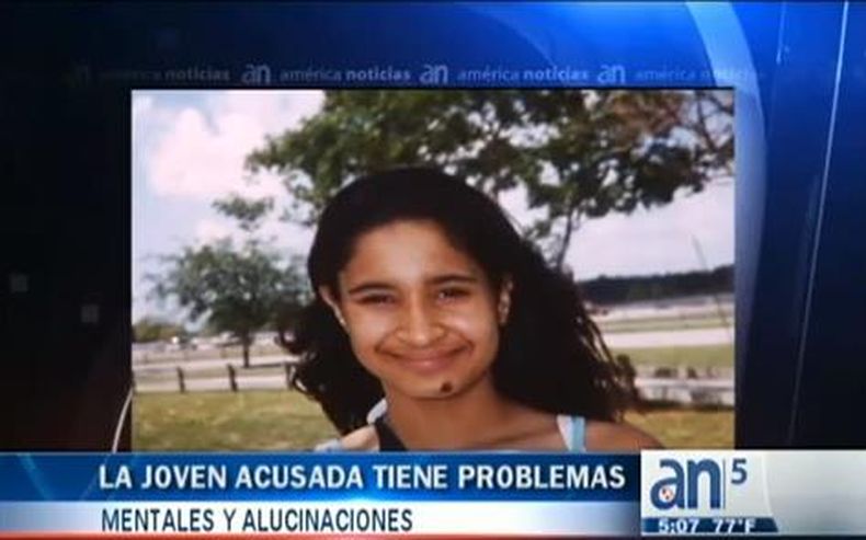 "Decía que veía cosas, oía voces... mujeres que le decían que se matara y que me matara a mí.", dijo la abuela de la joven Caridad Muñoz acusada de tener relaciones con un menor de 16 años.