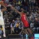 Vuelve Gobert, Mitchell guía al Jazz a triunfo sobre Rockets