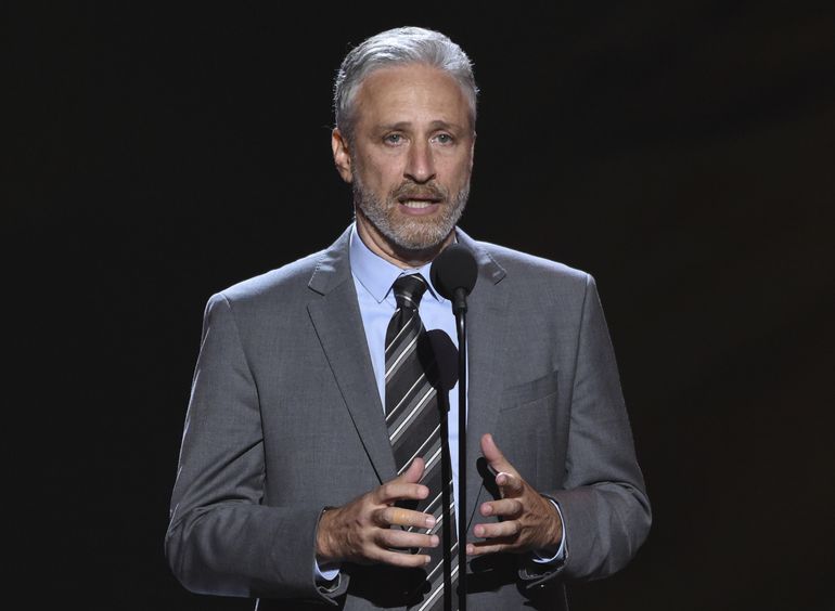Jon Stewart recibirá premio Mark Twain de comedia