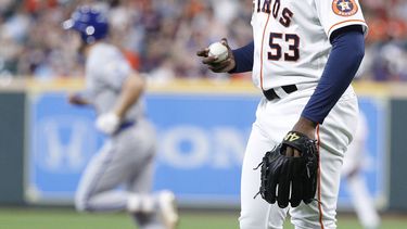 Reales batean 3 jonrones ante Javier y vencen a Astros