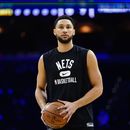 Simmons recibe inyección epidural por problema de espalda