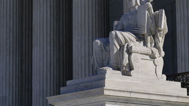 Corte Suprema de EEUU considera caso de derechos gay