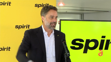 la aerolinea de bajo costo spirit comienza sus operaciones desde el aeropuerto de miami