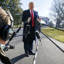 Trump dice desconocer esfuerzo ruso para ayudar a Sanders