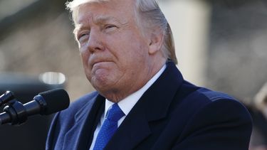 Cierre en EEUU pone en entredicho arte de negociar de Trump