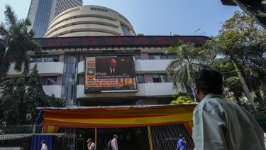 El conflicto de Rusia y Ucrania amenaza a la economía global