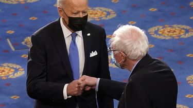 Biden y Sanders, dos viejos rivales que unen fuerzas