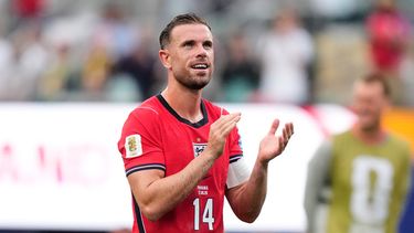 ARCHIVO - Jordan Henderson celebra la victoria de Inglaterra ante Panamá en el Grupo L del Mundial, el sábado 27 de junio de 2026, East Rutherford, Nueva Jersey. (AP Foto/Frank Franklin II)