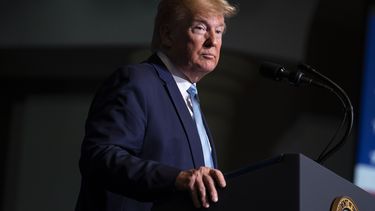 el presidente donald trump regreso a washington este lunes en medio de la tension por la crisis en el medio oriente