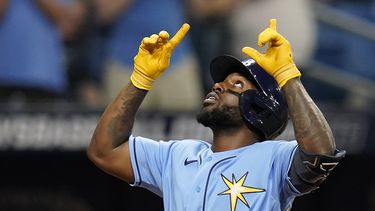 Jonrón de Arozarena impulsa triunfo de Rays ante Angelinos