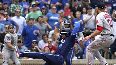 Morel jonronea y Cachorros se imponen 6-5 a Medias Rojas