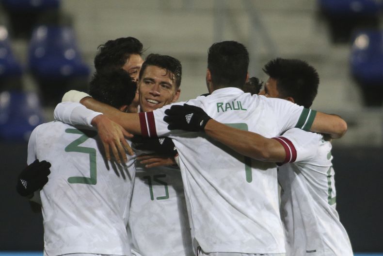 DEP-FUT_MEXICO-HERRERA-0.jpg