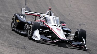 Newgarden extiende dominio de Penske en Iowa con 4to triunfo