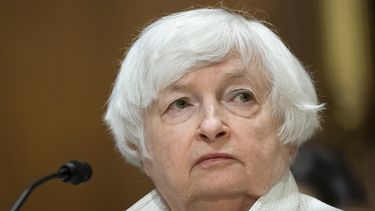 Yellen: inflación sigue alta; espera que comience a bajar
