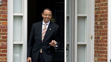 Trump posterga reunión con Rosenstein