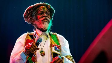 murio la leyenda del reggae bunny wailer, fundador junto a bob marley de la banda the wailers