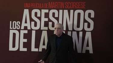 El director y productor Martin Scorsese gesticula durante una sesión fotográfica para promover su película Killers of the Flower Moon, en la Ciudad de México el 11 de octubre de 2023. (Foto AP /Fernando Llano)