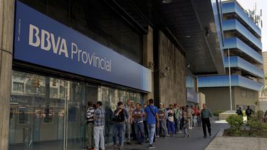 Liberación de mercado cambiario venezolano inicia con apatía