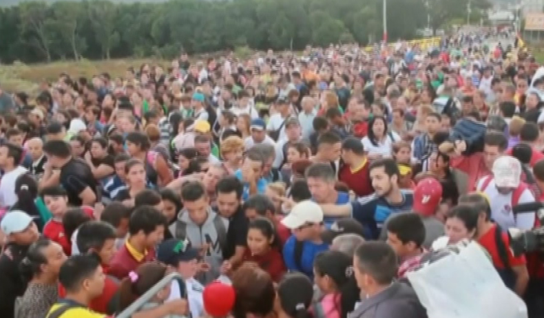 colombianos frontera.png