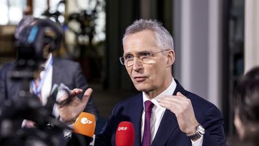 jefe de la otan ve crucial impulsar la industria de la defensa para apoyar a ucrania