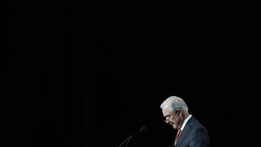 Iglesia fustiga a Sessions por separar familias de migrantes