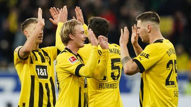 Dortmund gana y recupera la cima de la Bundesliga